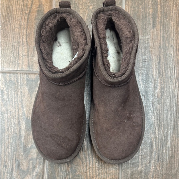 UGG Women’s Platform  Brown Boots Size 8 - Picture 1 of 6